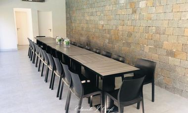 Departamento en  Venta 4 ambientes con cochera