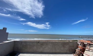 VENTA DEPTO MAR DE AJO FRENTE AL MAR