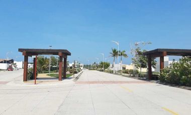 Casa en Venta en Veracruz con 4 Hab. Fracc. Las Palmas, Medellín.