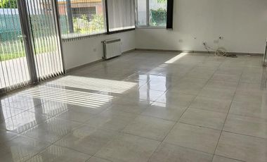 VENTA: Casa 6 Ambientes Piedras Blancas (F. ORO)