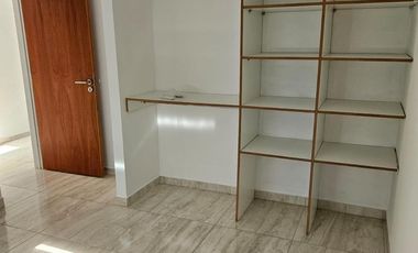 VENTA: Casa 6 Ambientes Piedras Blancas (F. ORO)