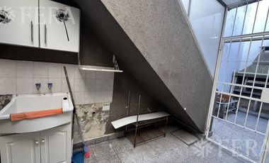 Alquiler PH 3 ambientes con patio con parrilla y terraza en Sarandí