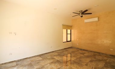 VENTA DE CASA TIPO HACIENDA EN MERIDA PASEOS DEL MAYAB