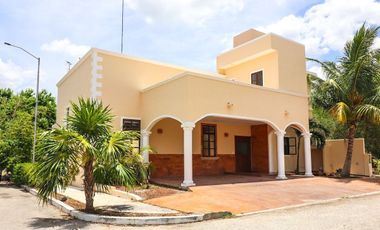VENTA DE CASA TIPO HACIENDA EN MERIDA PASEOS DEL MAYAB