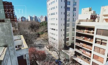 Departamento en  alquiler por 24 meses. 4 ambientes. Todo al frente. Cochera. Baulera.