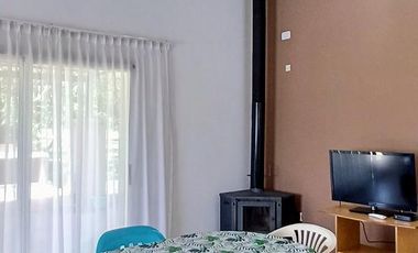 Chalet con super piscina y parque en alquiler temporario