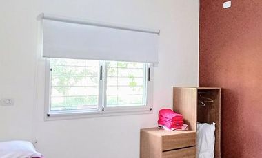 Chalet con super piscina y parque en alquiler temporario