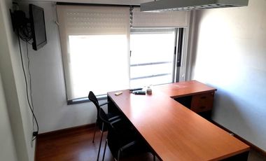 Oficina en Belgrano con cochera cubierta