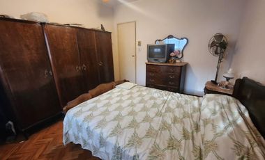 VENTA - Casa 3 dormitorios, con cochera y patio - España y Hospitales, Rosario. APTO CRÉDITO.