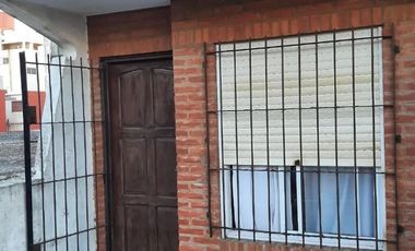 Departamento en venta - 2 Dormitorios 2 Baños - Las Toninas