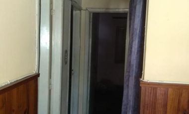 Casa en venta - 2 dormitorios 1 baño - cochera - 300mts2 - La Plata