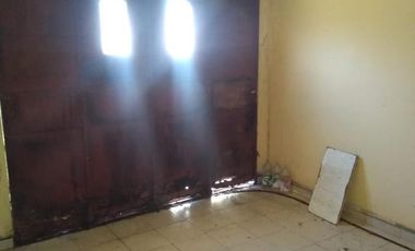 Casa en venta - 2 dormitorios 1 baño - cochera - 300mts2 - La Plata