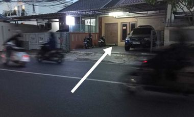 DI JUAL CEPAT RUMAH SECONDARY LUAS,KOKOH DAN STRATEGIS DI JAGAKARSA