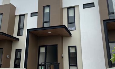 Rumah Baru dijual 2 Lantai, Kemang Pratama, Bekasi 10 menit Tol Barat