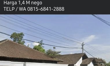 DIJUAL RUMAH DI JL RAYA PRINGSURAT TEMANGGUNG