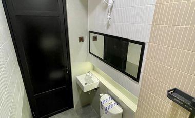 Rumah Dijual Di Limo Depok Furnished 4 KT Dekat Ke Pintu Tol Limo