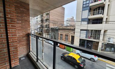 Departamento tres dormitorios al frente balcón terraza  Martin