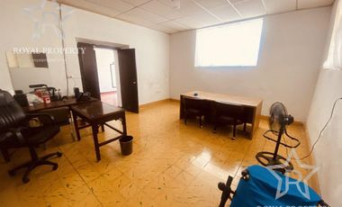 Casa en Venta, Esquina, Centro, Linares Nuevo León