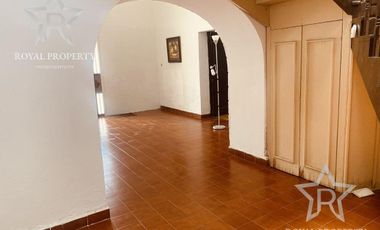 Casa en Venta, Esquina, Centro, Linares Nuevo León