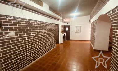 Casa en Venta, Esquina, Centro, Linares Nuevo León