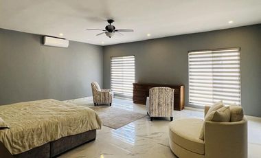 Casa en Venta, Estricta Seguridad, Boulevard Rodrigo Gómez, Linares Nuevo León