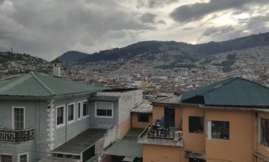 CASA RENTERA - SECTOR ITCHIMBIA- LA TOLA