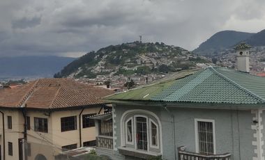 CASA RENTERA - SECTOR ITCHIMBIA- LA TOLA