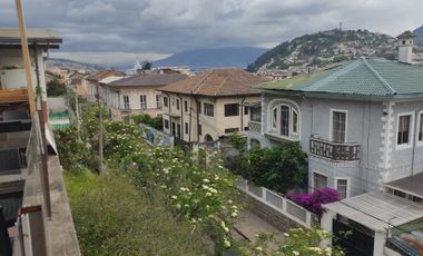 CASA RENTERA - SECTOR ITCHIMBIA- LA TOLA