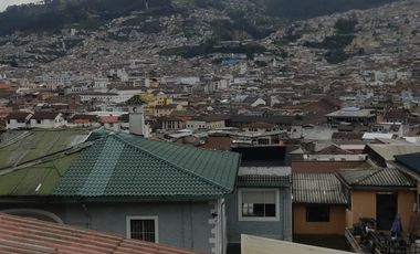 CASA RENTERA - SECTOR ITCHIMBIA- LA TOLA