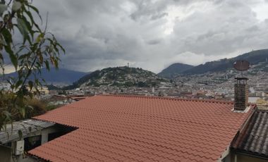 CASA RENTERA - SECTOR ITCHIMBIA- LA TOLA
