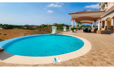 Venta de apartamento en Vista Mar Resort, Beach & Marina