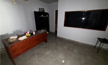 CALIDONIA / AVE. MEXICO / EDIFICIO ABJ / LOCAL / 240 M / PLANTA BAJA