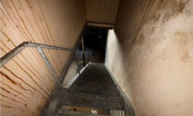 CALIDONIA / AVE. MEXICO / EDIFICIO ABJ / LOCAL / 240 M / PLANTA BAJA