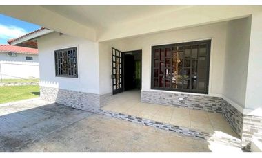 VENTA DE CASA EN ALGARROBOS RESIDENCIAL BALMORAL