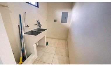 VENTA DE CASA EN ALGARROBOS RESIDENCIAL BALMORAL