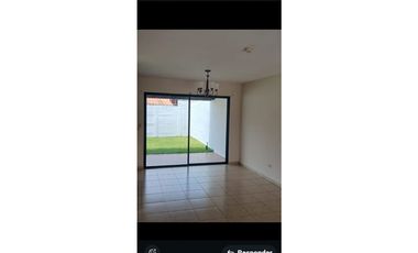ALQUILO CASA EN LAS ARBOLEDASLOS ROBLES EN CHORRERA
