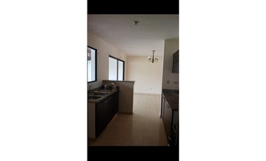 ALQUILO CASA EN LAS ARBOLEDASLOS ROBLES EN CHORRERA