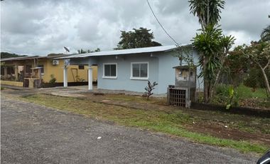 Vendo casa en Algarrobos cerca de David y Dolega