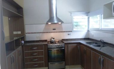 Hermosa casa en excelente zona en Valeria del mar