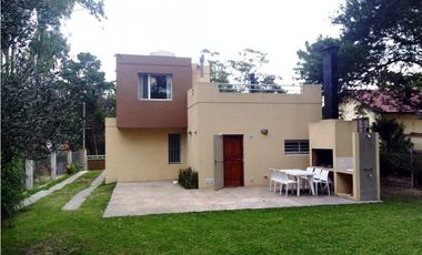 Hermosa casa en excelente zona en Valeria del mar