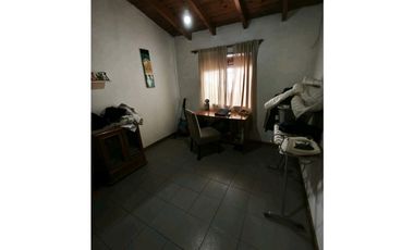 VENTA CASA UBICACIÓN PRIVILEGIADA Y POTENCIAL COMERCIAL –MAIPÚ(CENTRO)