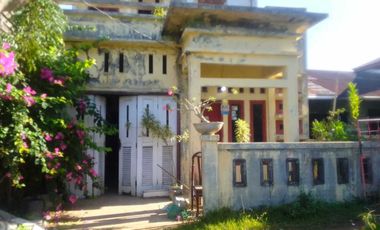 Jual rumah 2 lantai murah