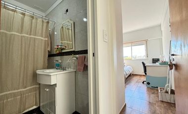 VENTA PH 3 AMB CON COCHERA EN TAPIALES