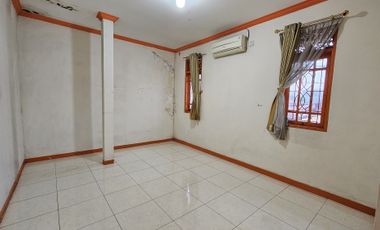 Rumah Siap Huni 7 Kamar di Bogor - Selangkah ke Plaza jambu Dua