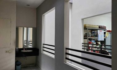 DISEWAKAN RUKO 4 LANTAI DI KAWASAN BISNIS DEKAT MIROTA GODEAN, BANTUL