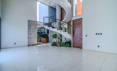 Casa en Privada en Lomas de Cuernavaca Temixco - M2AI-868-Cp