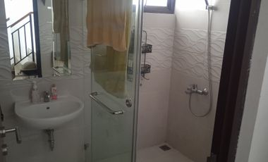 Jual rumah murah 2 lantai di Grandwisata