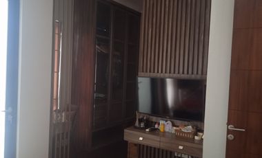 Jual rumah murah 2 lantai di Grandwisata