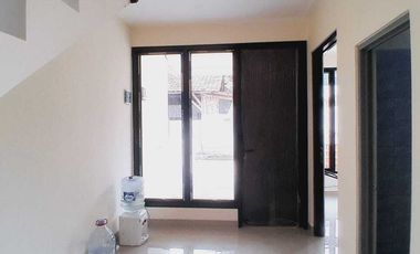 Rumah 2 lantai free biaya DP 0