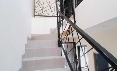 Rumah 2 lantai free biaya DP 0